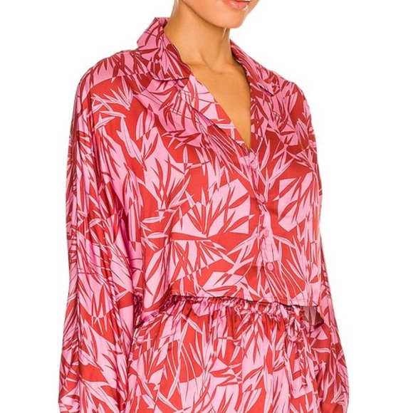 tell your friends Crop Dolman Shirt in Bellamy Print  sz xs - Picture 2 of 8